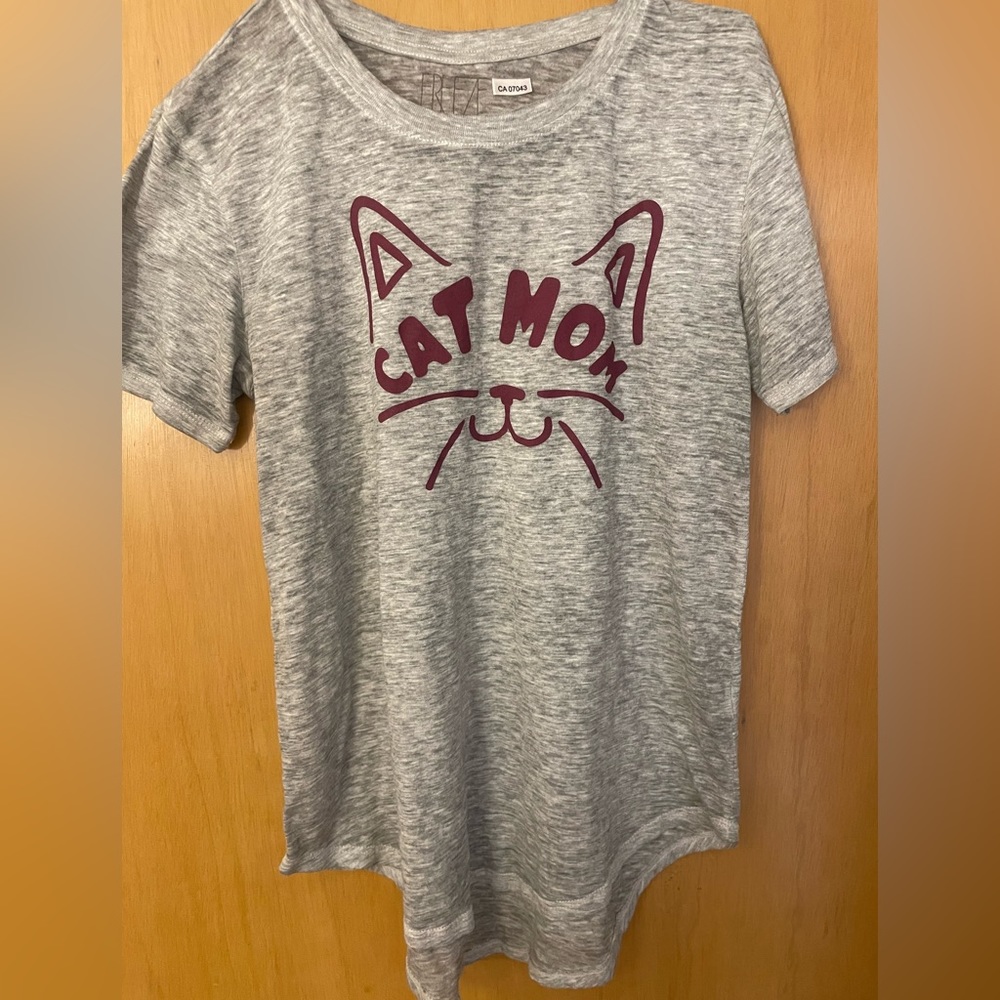 Ladies cat mom tshirt